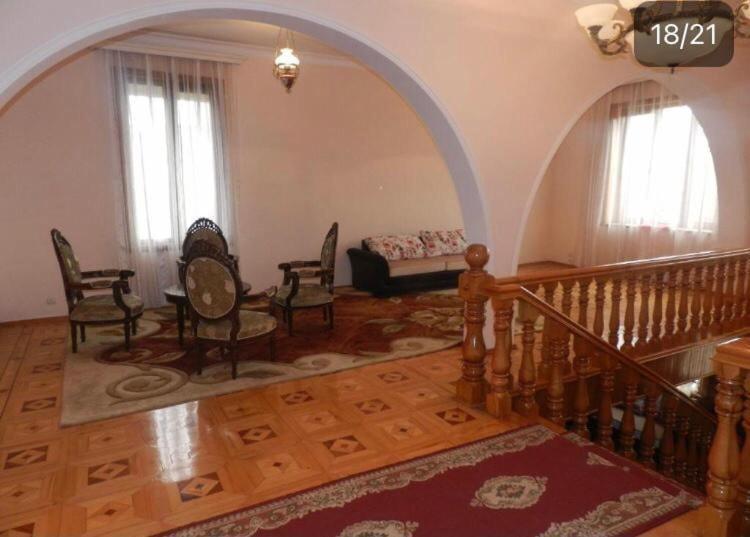 Hotel G I O Samtredia Екстериор снимка