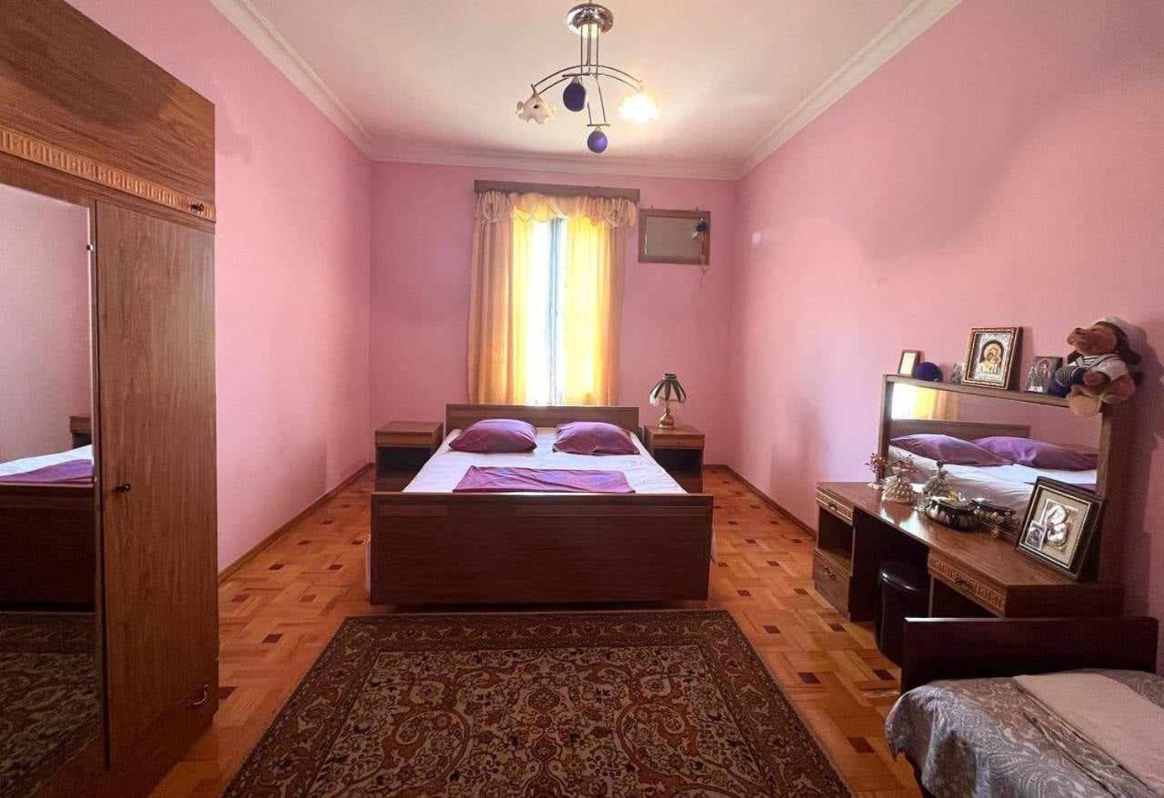 Hotel G I O Samtredia Екстериор снимка